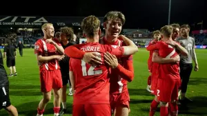 Richie Wellens hails Leyton Orient’s ‘outstanding’ victory over Stockport