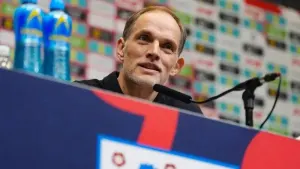 Saturday’s briefing: Tuchel defends Toney call while Slot seeks Trent support