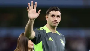 We will see – no Unai Emery assurances over future of tearful Emiliano Martinez