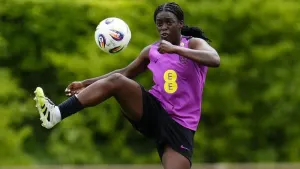 Michelle Agyemang aims to forge her own path after solid start to England career