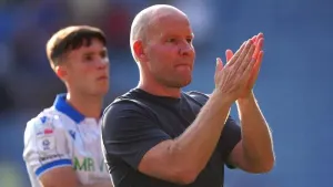Henrik Pedersen proud of Sheff Wed players and fans in late defeat at Leicester