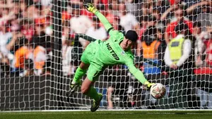 I love big moments – Henderson shoot-out hero as Palace win Community Shield