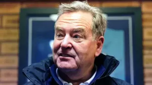 I’d rather sit with the fans, says Jeff Stelling amid row with Hartlepool owner