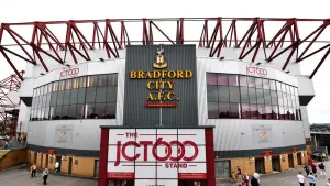 Winning start for Bradford as they make their League One return