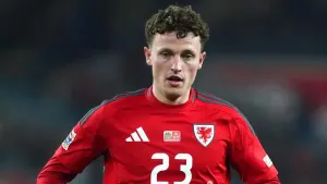 Wrexham break transfer record to sign Ipswich striker Nathan Broadhead