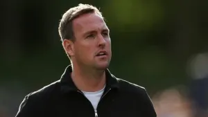 Wycombe boss Mike Dodds worried by ‘warning signs’ seen in Doncaster draw