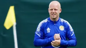 Assistant Steven Naismith excited by chance to help Scotland reach World Cup