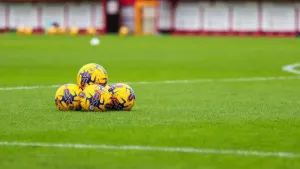Eastleigh and Scunthorpe abandoned after players collide