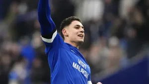 Yousef Salech grabs stoppage-time equaliser for Cardiff at Stockport