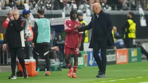 Alexander Isak and Jeremie Frimpong injured as Liverpool end losing run