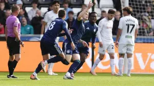 Jordan James and Abdul Fatawu help Leicester return to winning ways