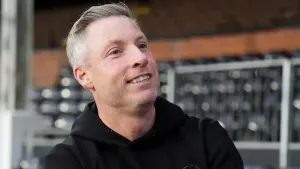 Neil Harris hails ‘excellent’ first-half performance as Cambridge beat Bromley