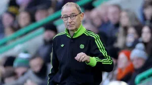 Celtic breathing down Hearts’ necks after Martin O’Neill’s side beat Hibernian