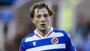 Charlie Savage stunner helps Reading share spoils with Rotherham