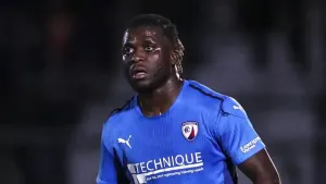 Kabongo Tshimanga rescues point as Crawley extend unbeaten run