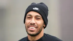 Pierre-Emerick Aubameyang’s double for Marseille steals win away from Newcastle