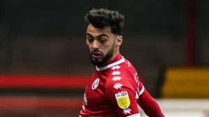 Rochdale ease past Eastleigh to stay top