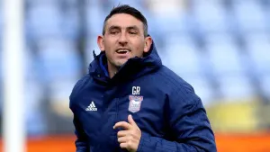 Chesterfield ‘are a big club and we have to win every week’ – Gary Roberts