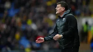 Craig Short hails Stan Mills for his late goal in Oxford win over Southampton