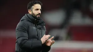 Friday’s briefing: Man Utd slip up to West Ham and Collina wants VAR on corners