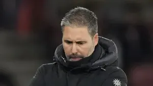 Leicester boss Marti Cifuentes says ’emotionally, it’s not easy’ after home loss