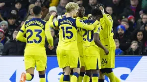 Monday’s briefing: Tottenham get key win as Arne Slot bemoans Liverpool injuries