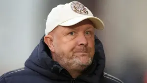 Andy Woodman hails match-winner Nicke Kabamba as leaders Bromley beat Swindon