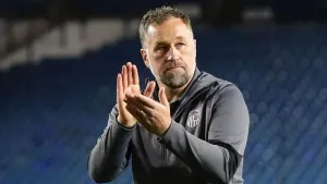 Boss applauds Grimsby’s unity after win at Cheltenham continues impressive run