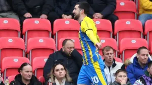 Finn Azaz and Flynn Downes score as Southampton beat Stoke