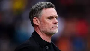 Graham Alexander unhappy with fourth official after Bradford see off Doncaster