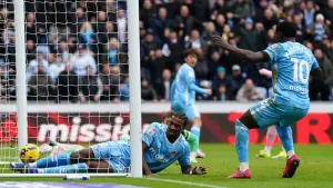 Haji Wright ends goal drought with winner for Coventry against Leicester