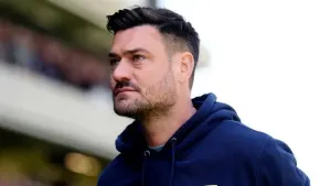 Johnnie Jackson urges Wimbledon to rally after late defeat to Doncaster