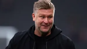 Karl Robinson hails Salford spirit as Ian Holloway fumes over Swindon ‘garbage’