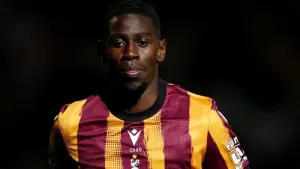 Late Tyreik Wright winner helps Bradford end losing run by beating Doncaster