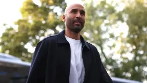 Lee Grant disappointed with Huddersfield’s work on the ball in Stockport defeat