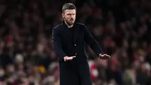 Michael Carrick lacks football knowledge to win titles for Man Utd – Roy Keane