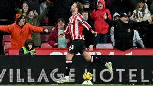 Patrick Bamford scores and sees red after dive as Sheffield United beat Ipswich