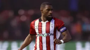 Promotion-chasing Lincoln hit five past Peterborough to stretch unbeaten run