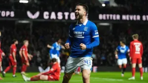 Rangers beat managerless Aberdeen to move up to second in Premiership table