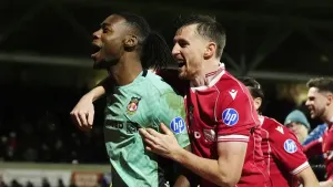 Saturday’s briefing: Wrexham bask in cup glory as Solskjaer set for United talks