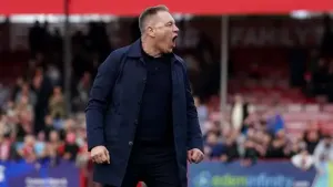 Scott Lindsey hails new-look Crawley’s ‘mentality shift’