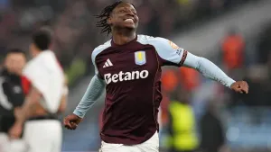 Substitute Jamaldeen Jimoh-Aloba crowns Aston Villa comeback with late winner
