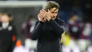 Sunday’s briefing: Pressure mounts on Frank while Pep perplexed by referee call