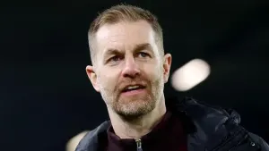 Tom Cursons grabs dramatic equaliser for struggling Harrogate at Crewe