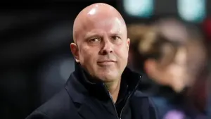 Tuesday’s briefing: Jamie Carragher warns Arne Slot about Liverpool expectations
