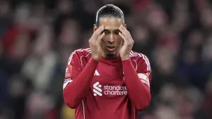 Virgil van Dijk expected to hold Liverpool players’ meeting after Burnley draw