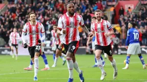 Cyle Larin nets debut winner as Southampton see off Watford