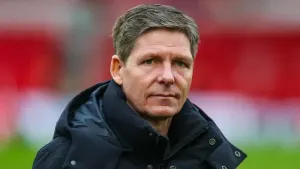 Oliver Glasner sidesteps striker transfer talk after draw with Nottingham Forest
