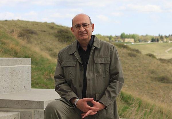 U of L sociologist Kazemipur wins prestigious book award