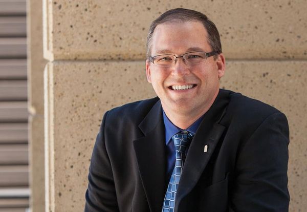 Dr. David Slomp named Board of Governors Teaching Chair